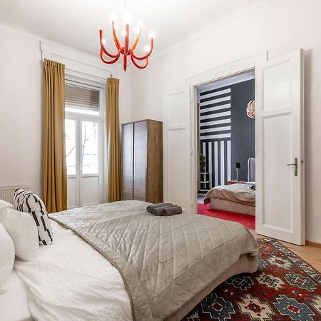 Deluxe Dohany Residence Next To The New York Cafe Budapest Exterior photo